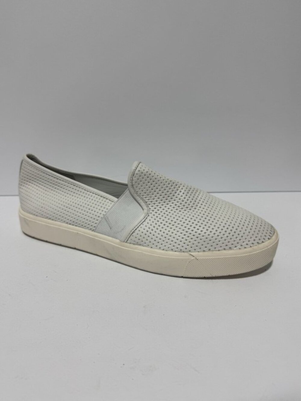 Vince Womens Blair 5 Slip On White Size 9 M